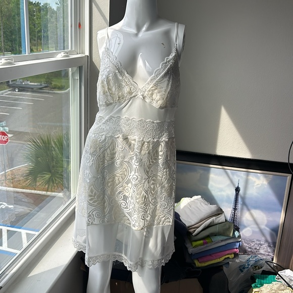 LINEA DONATELLA SLIP NIGHTIE DRESS SIZE LARGE MSRP $48.00 NWT - Picture 1 of 11